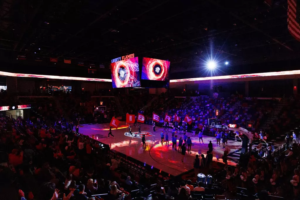 Lady Flames Stun No. 1 Defense, Tie for First in CUSA Standings